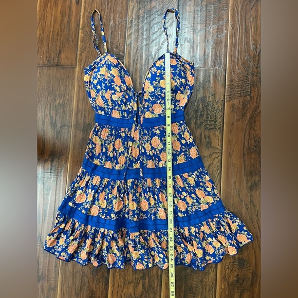 Tularosa Alice Dress – Navy & Peach Floral - Picture 7 of 7